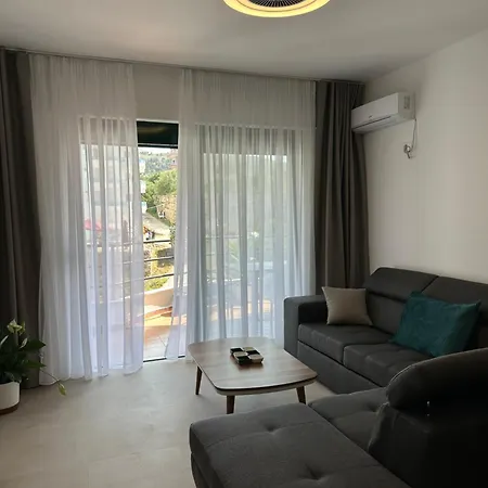 New Riverside Sarandë